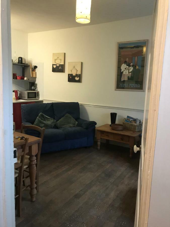Le Petit Logement Apartment Pre-en-Pail-Saint-Samson Ngoại thất bức ảnh
